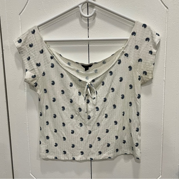 Aeropostale Paisley Short Sleeve Crop Top - Picture 1 of 9